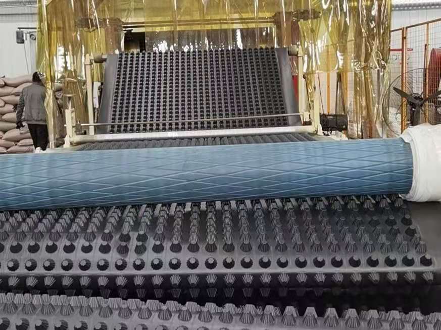 車庫(kù)瀝水板 排水板應(yīng)用