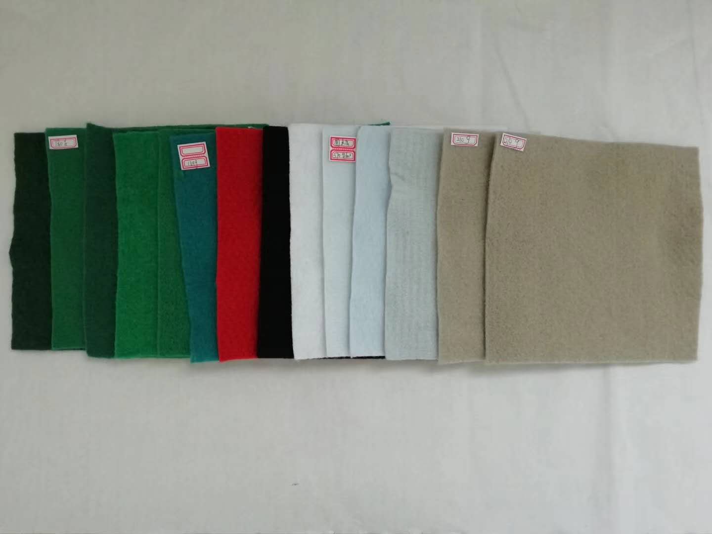 供應全國各種用途無紡布、長絲布、滌綸布生產(chǎn)廠家