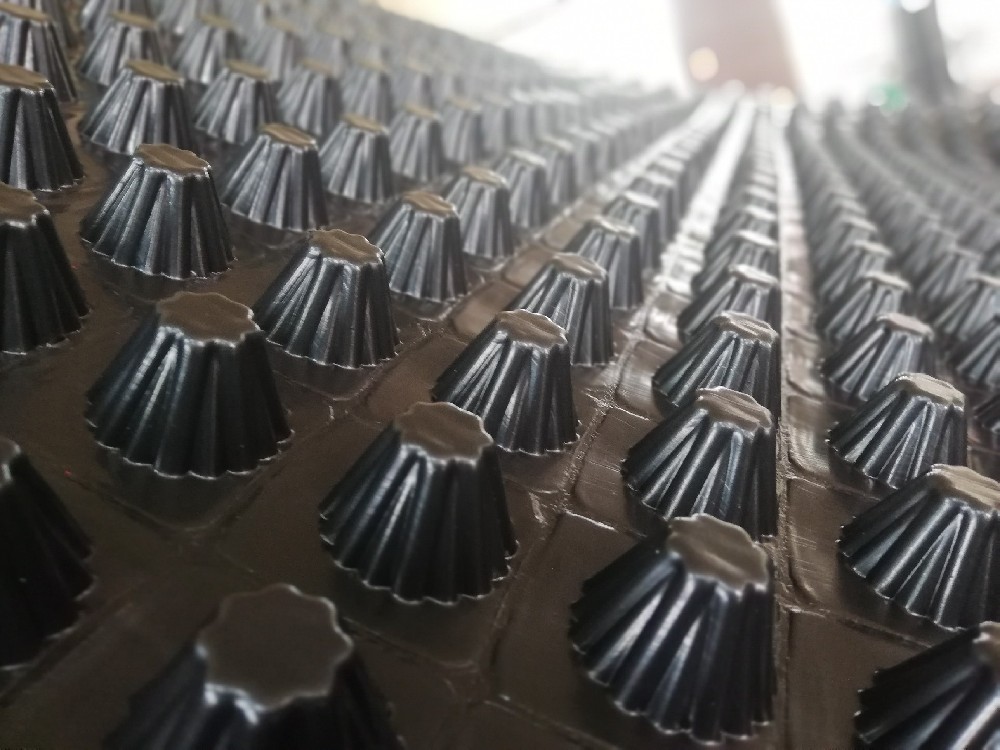 嘉海復(fù)合防水板生產(chǎn)